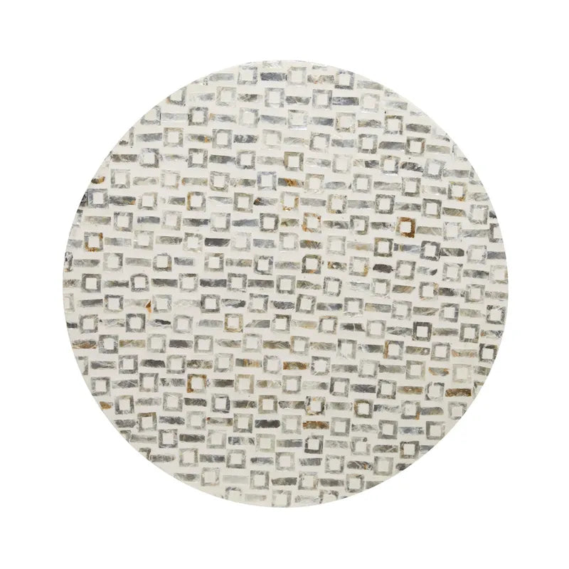 Table d’appoint en coquillage nacré avec base dorée et motif géométrique