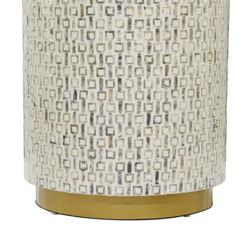 Table d’appoint en coquillage nacré avec base dorée et motif géométrique