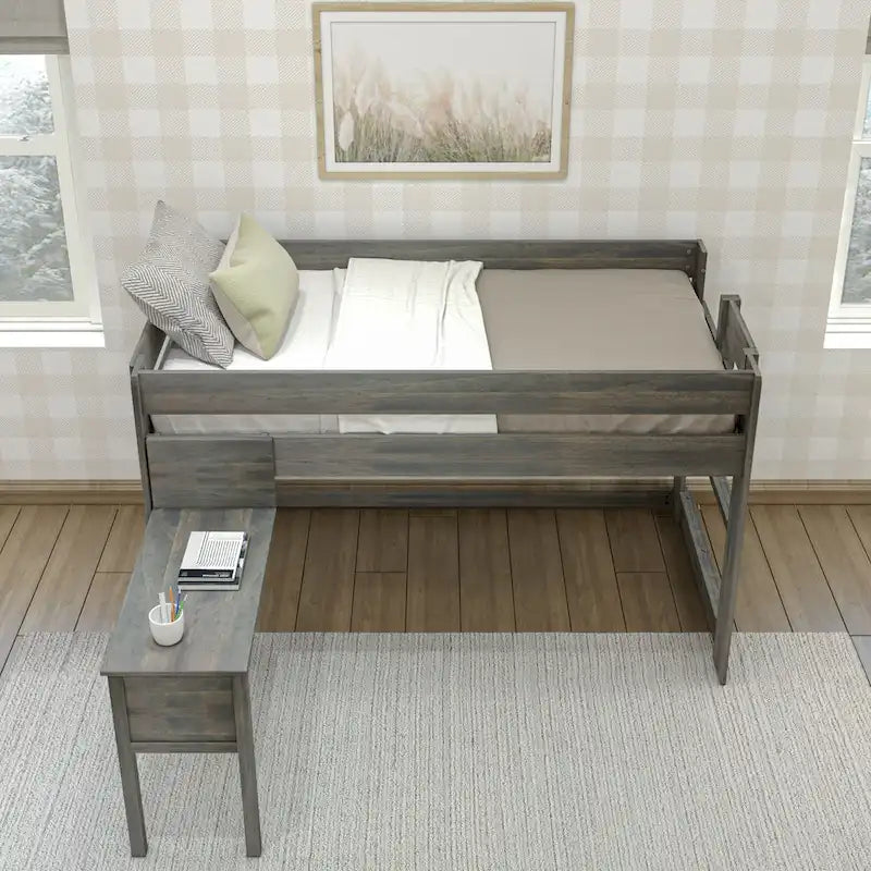 Letto soppalcato basso moderno in stile farmhouse, a una piazza, con scrivania agganciabile